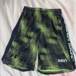 Under Armour Boys Green and Black Shorts Size Small New
